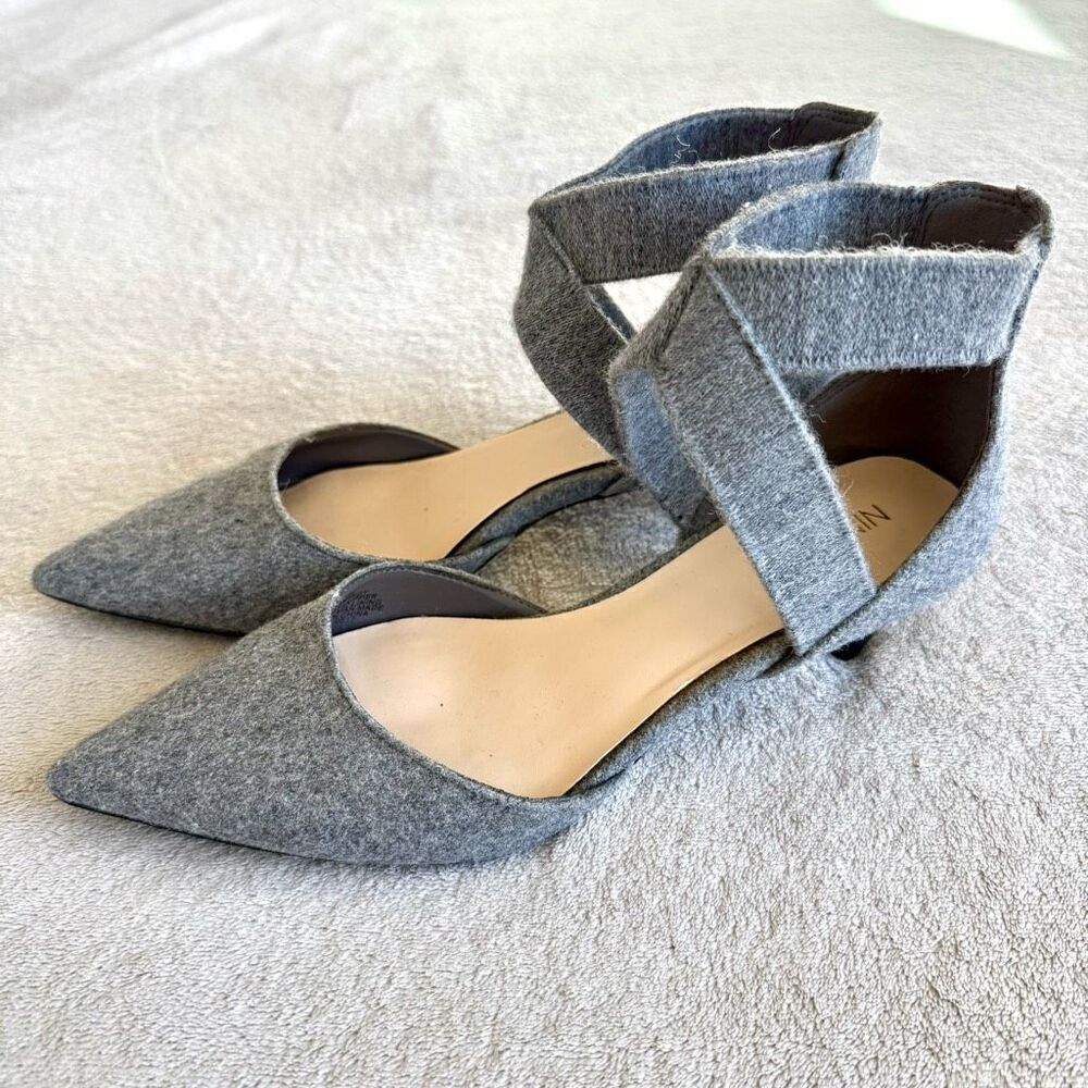 Nine West Zingy Pointy Toe D’Orsay Kitten Heel Grey Wool Pumps